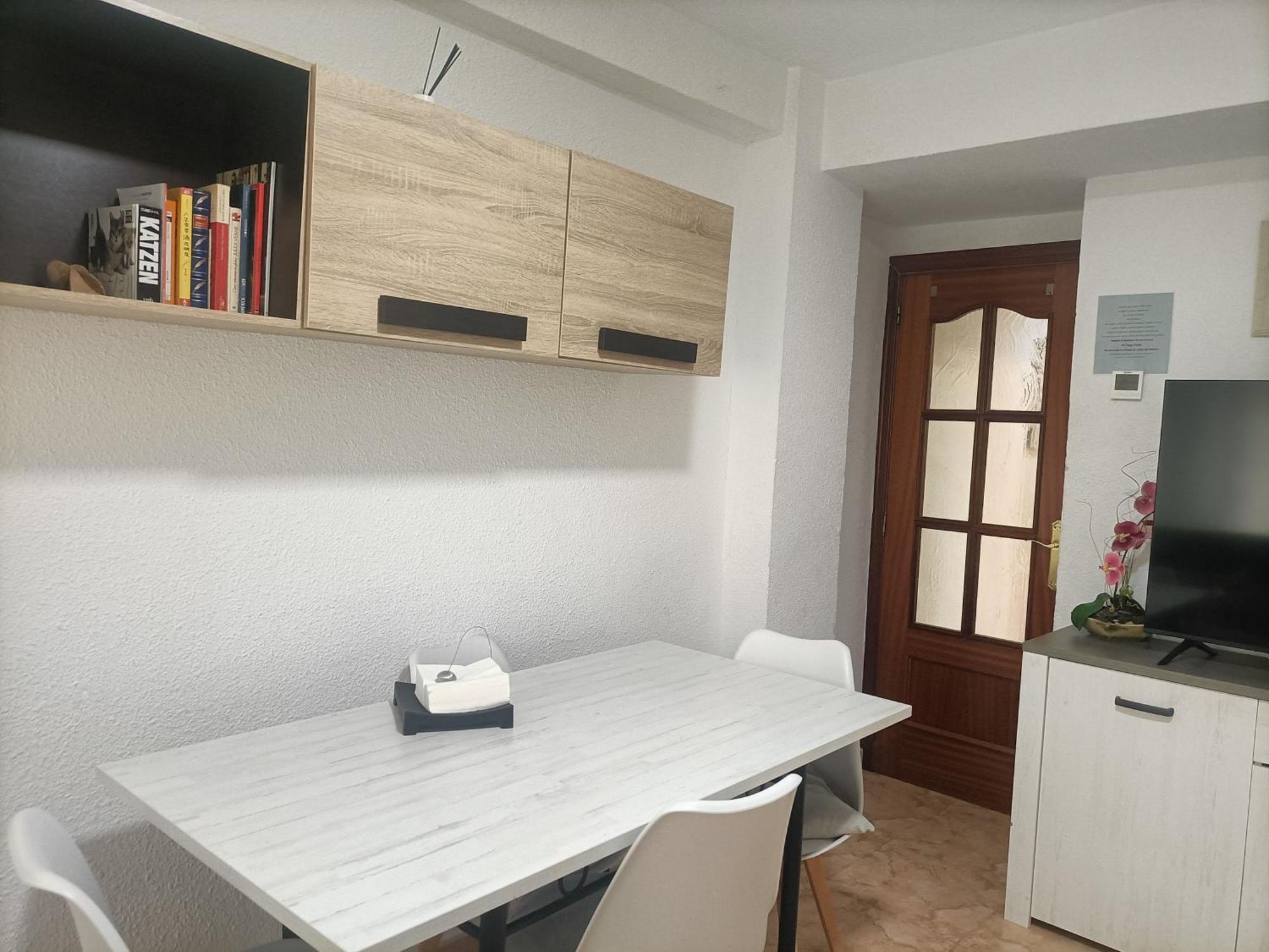 Apartamento Espacioso Frente Al Corte Ingles Con Plaza De Garaje Gratis - Vu75 Саламанка Екстер'єр фото